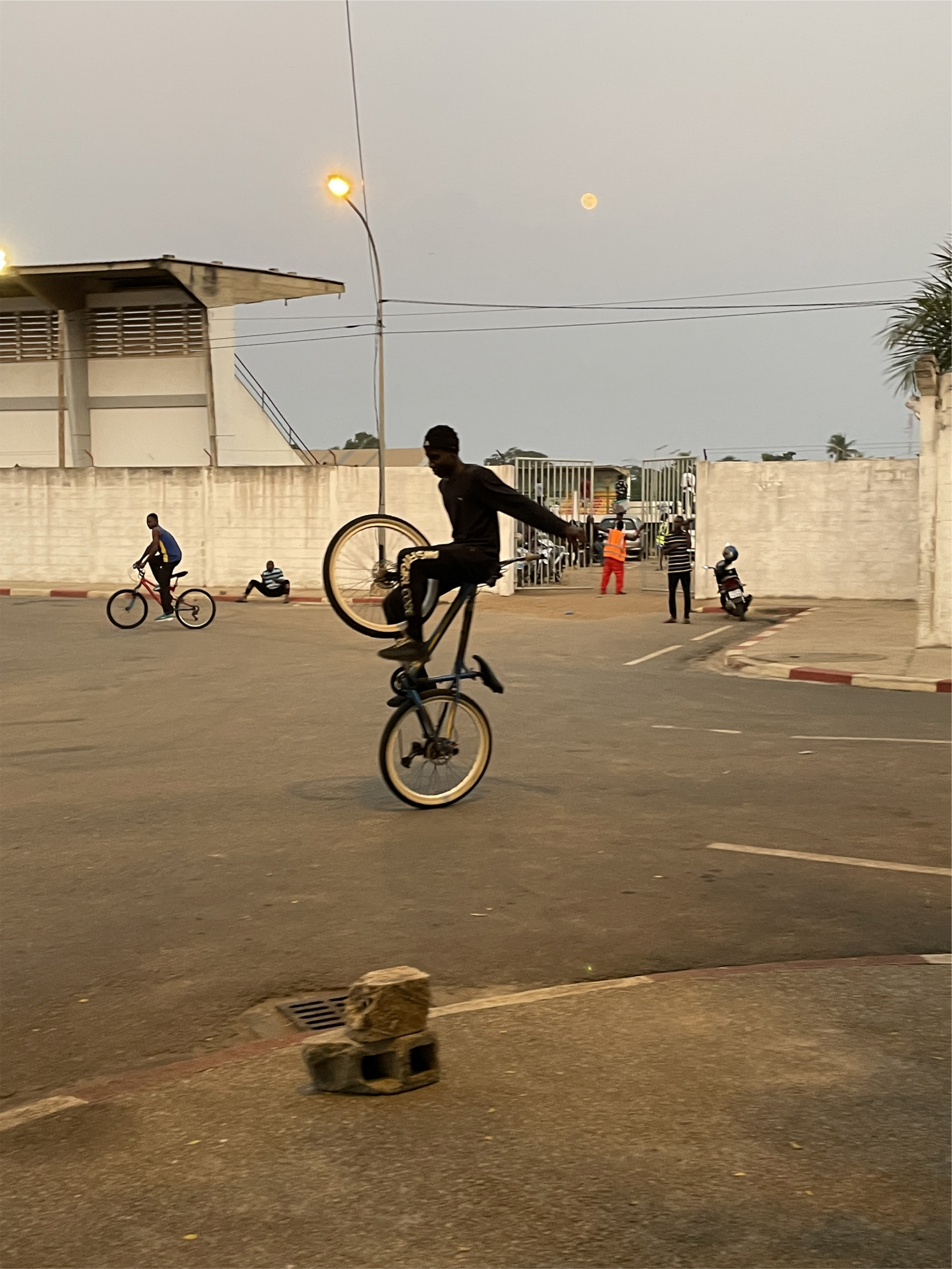Quentin Lefevre — Lomé, Togo. On Sundays near the skatepark, young people express themselves by skateboarding, cycling and rollerblading.